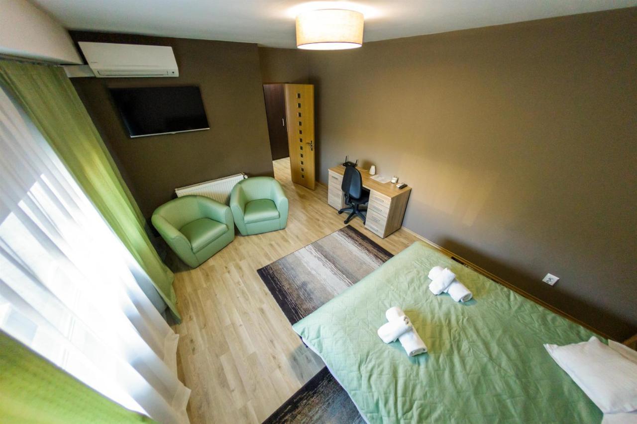Ferienwohnung Apartament Business Langa Vivo Mall Baia Mare Exterior foto